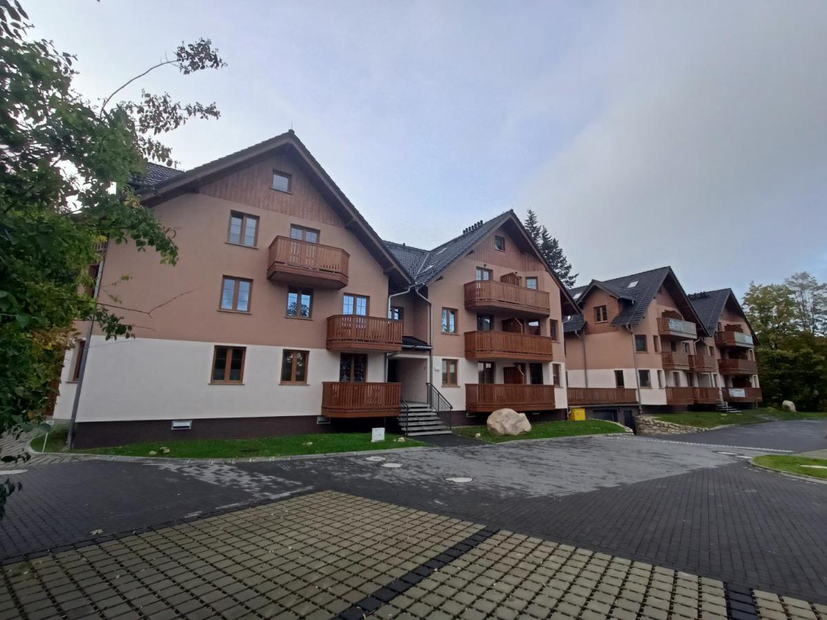 Szum Lomnicy Apartamento Karpacz Exterior foto