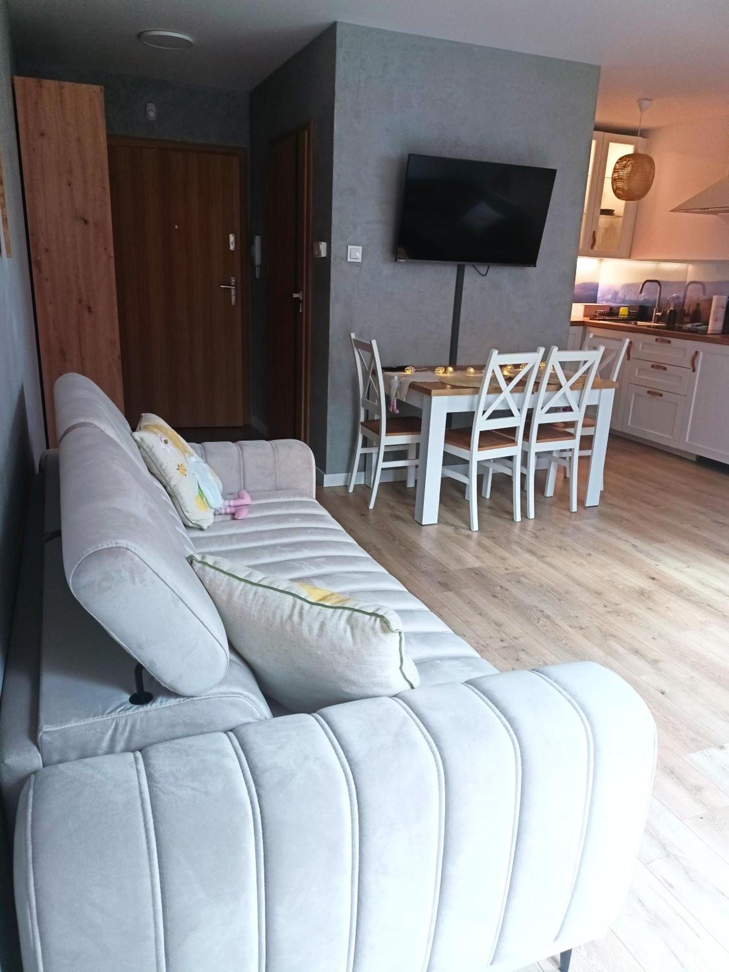 Szum Lomnicy Apartamento Karpacz Exterior foto